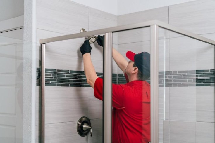 How Old Is Too Old? When It’s Time to Repair vs. Replace Your Shower Fixtures