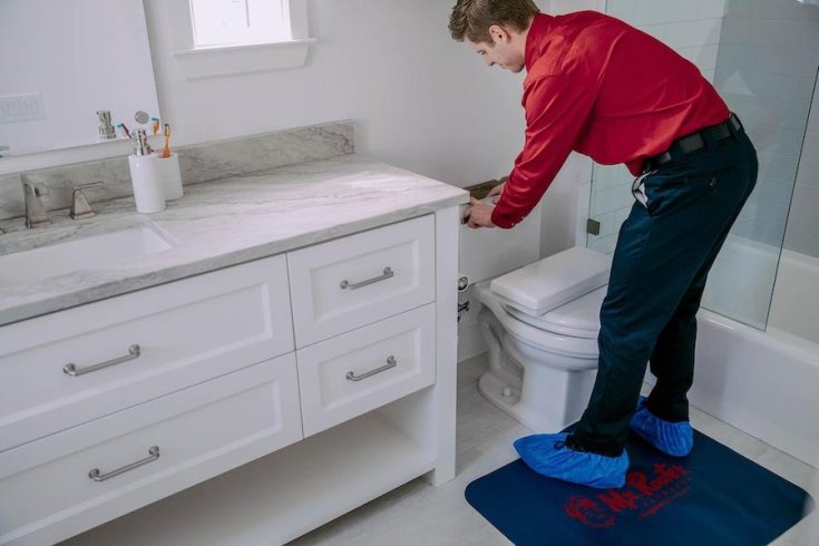 The Benefits of Upgrading to a High-Efficiency Toilet